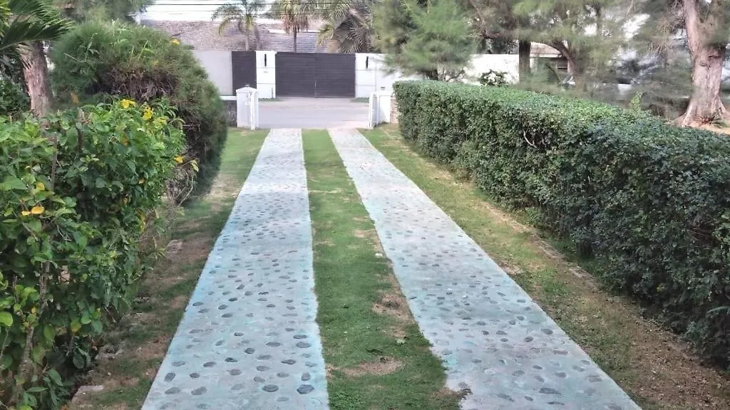 Holiday home Vista Azul Entire Home With Free Parking Cornwall Barracks
