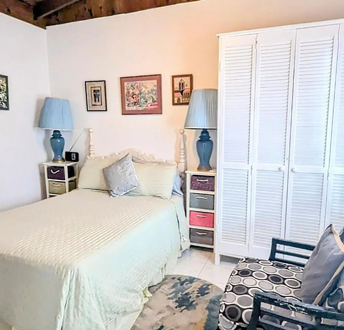 Vista Azul Entire Home With Free Parking Cornwall Barracks