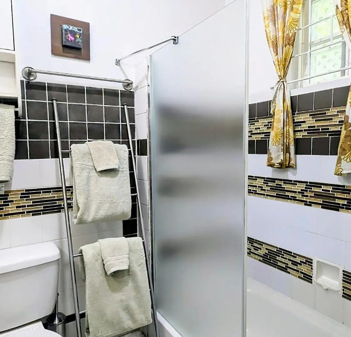 Vista Azul Entire Home With Free Parking Cornwall Barracks 0*,