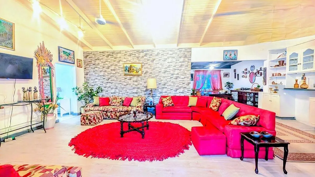 Holiday home Vista Azul Entire Home With Free Parking Cornwall Barracks