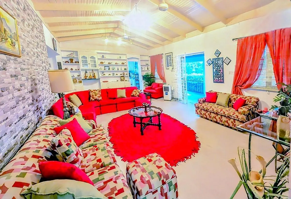 Vista Azul Entire Home With Free Parking Cornwall Barracks Holiday home