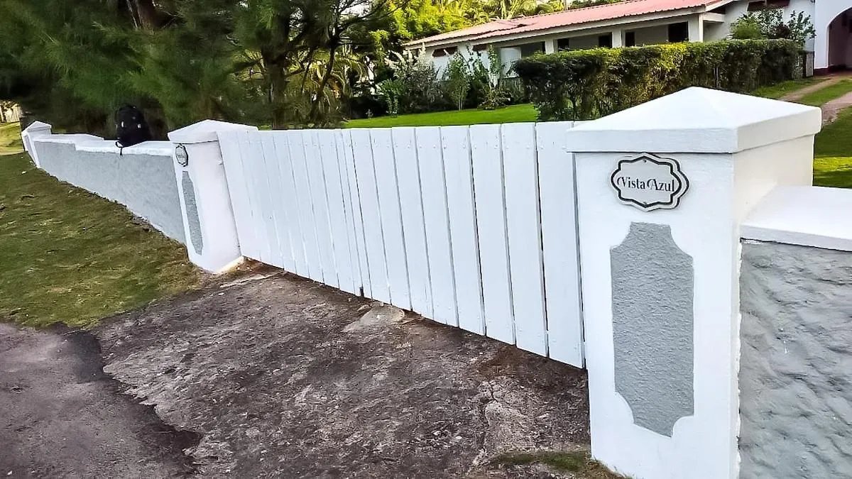 Vista Azul Entire Home With Free Parking Cornwall Barracks 0*,  Jamaica