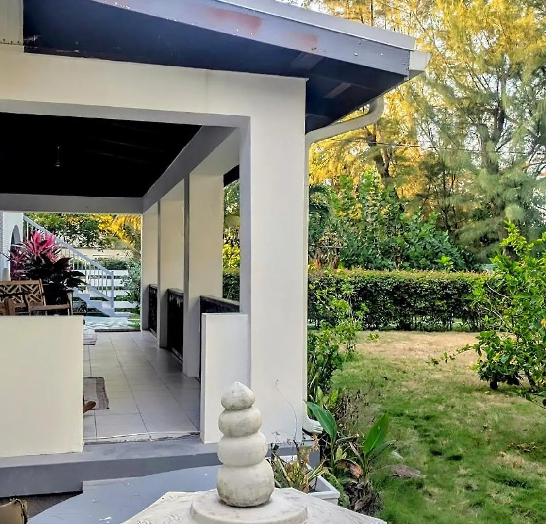 Vista Azul Entire Home With Free Parking Cornwall Barracks Jamaica