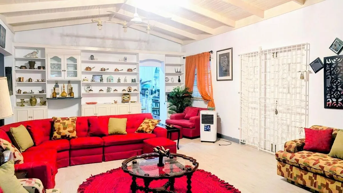 Vista Azul Entire Home With Free Parking Cornwall Barracks Holiday home