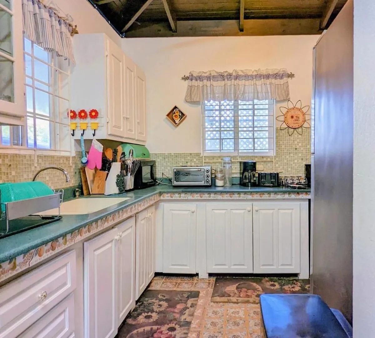 Holiday home Vista Azul Entire Home With Free Parking Cornwall Barracks